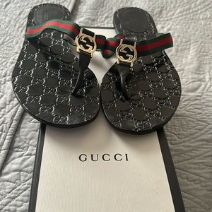 GG Thong Sandals